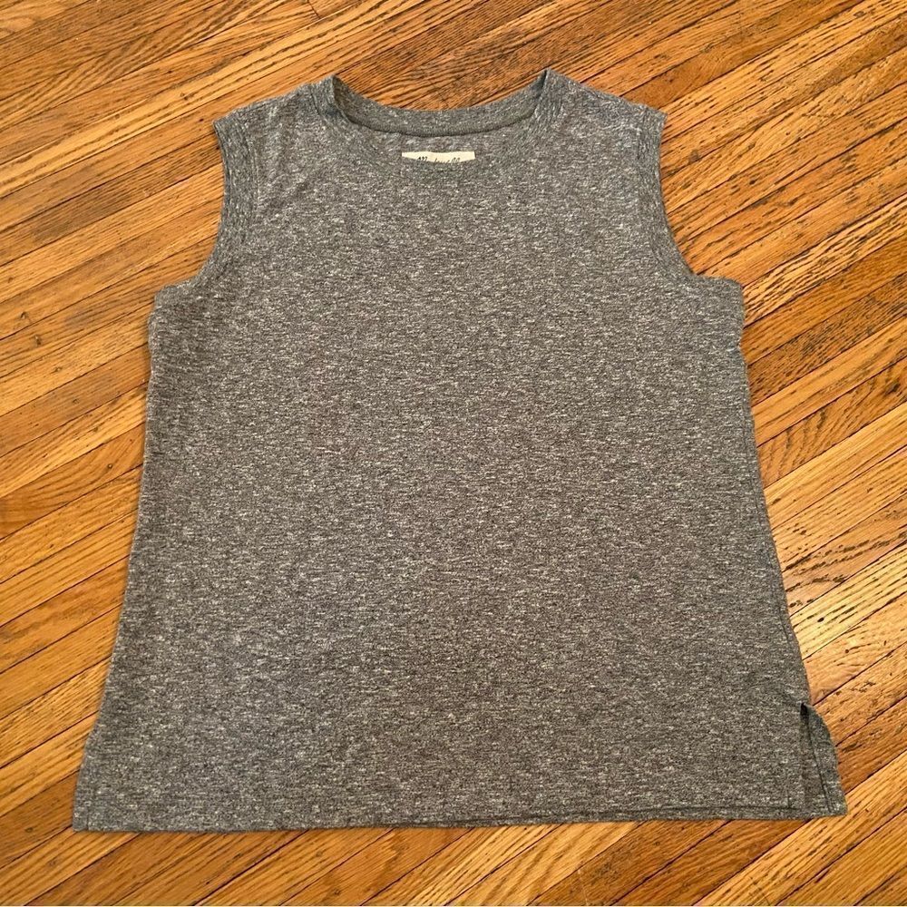 Madewell grey sleeveless tank top